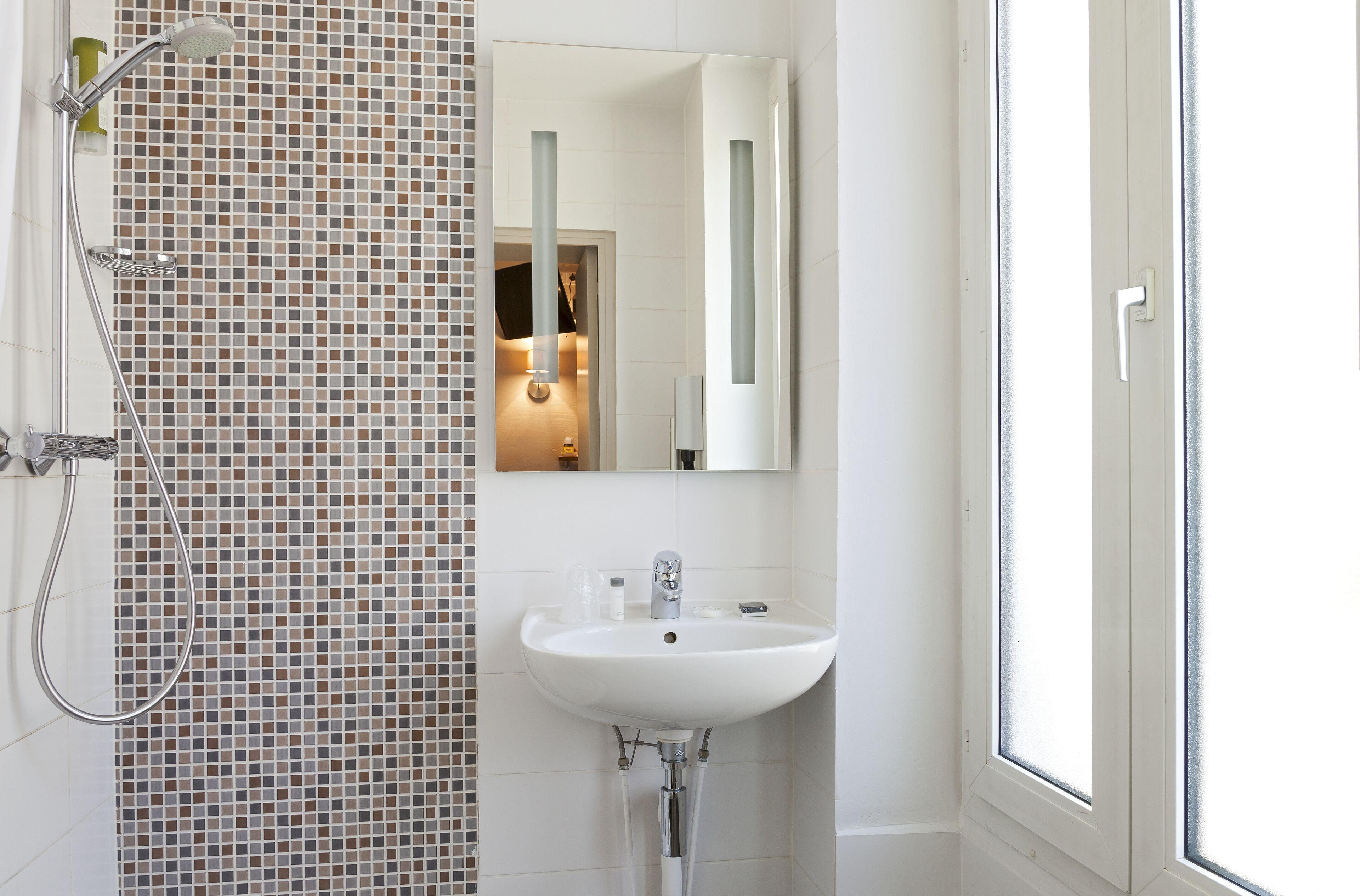 Timhotel Gare Montparnasse 3*